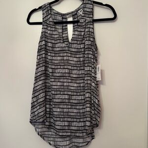 NWT Old Navy Black & White Camisole/Tank Size M